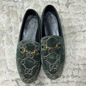 Gucci loafer velvet